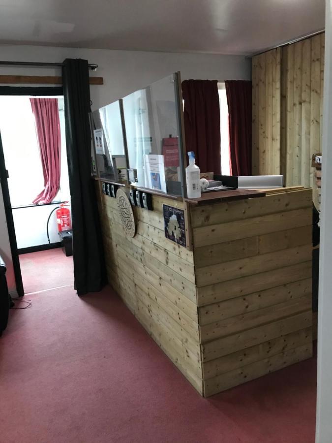 Finn Mccools Giants Causeway Hostel Bushmills Exteriör bild