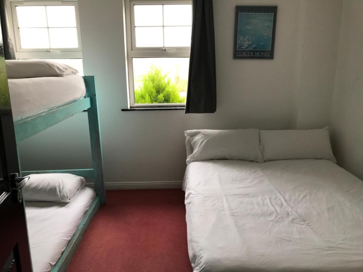 Finn Mccools Giants Causeway Hostel Bushmills Exteriör bild