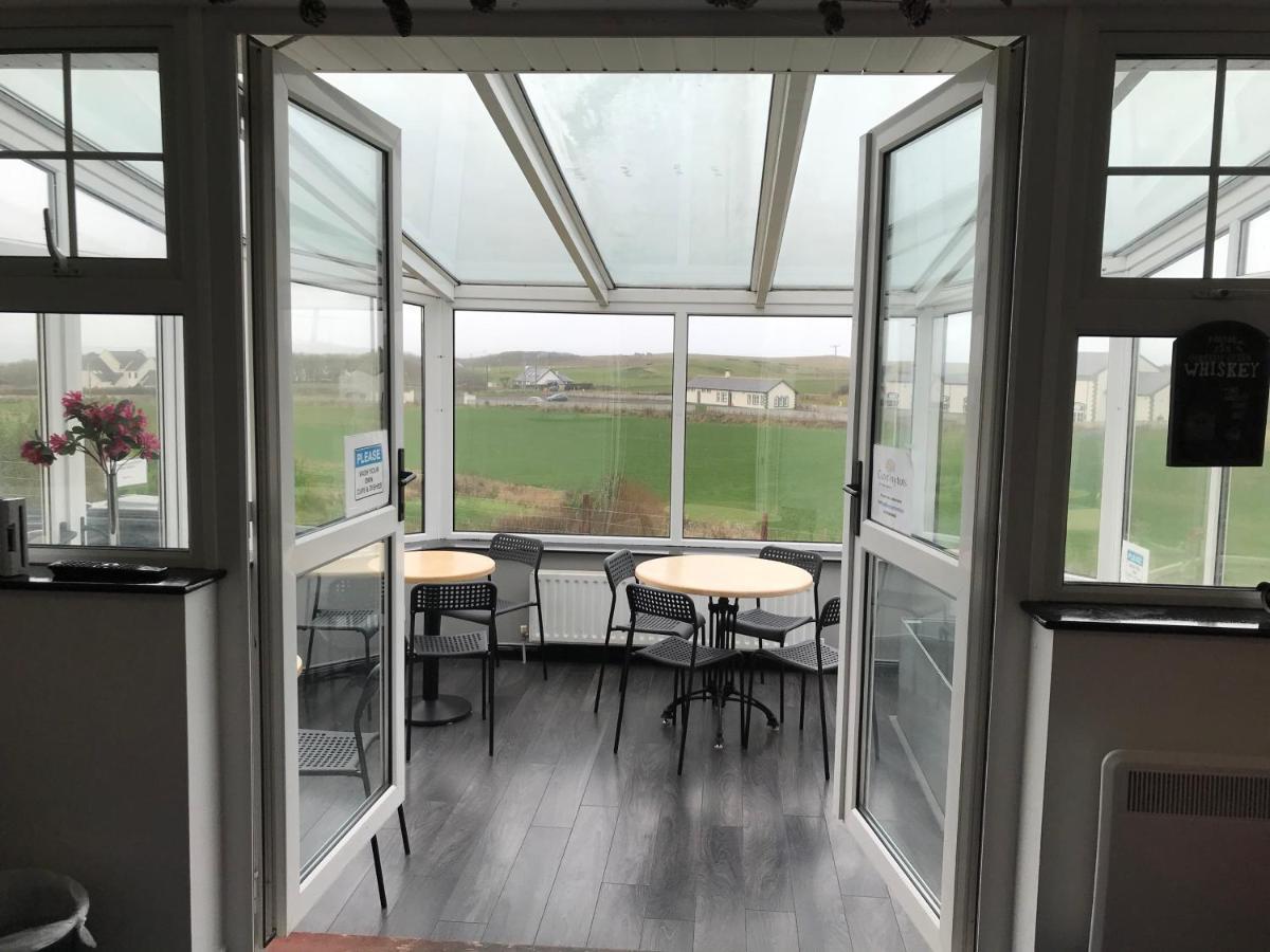 Finn Mccools Giants Causeway Hostel Bushmills Exteriör bild