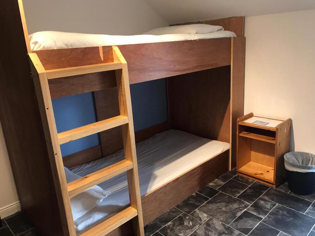 Finn Mccools Giants Causeway Hostel Bushmills Exteriör bild