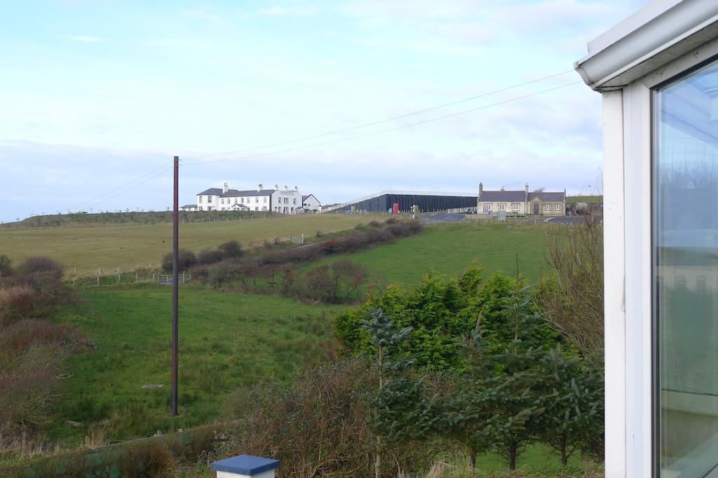 Finn Mccools Giants Causeway Hostel Bushmills Exteriör bild